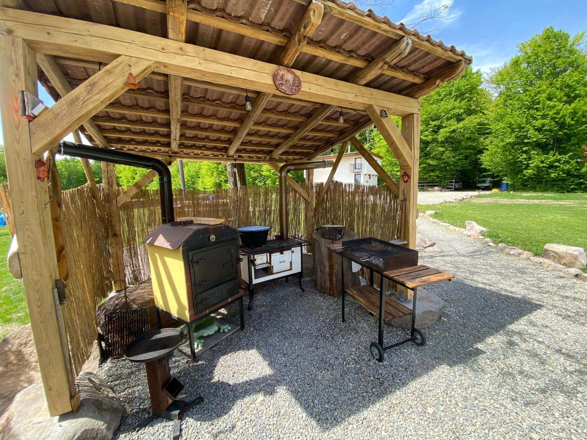 Holiday Nature House Izvoare  Extérieur photo