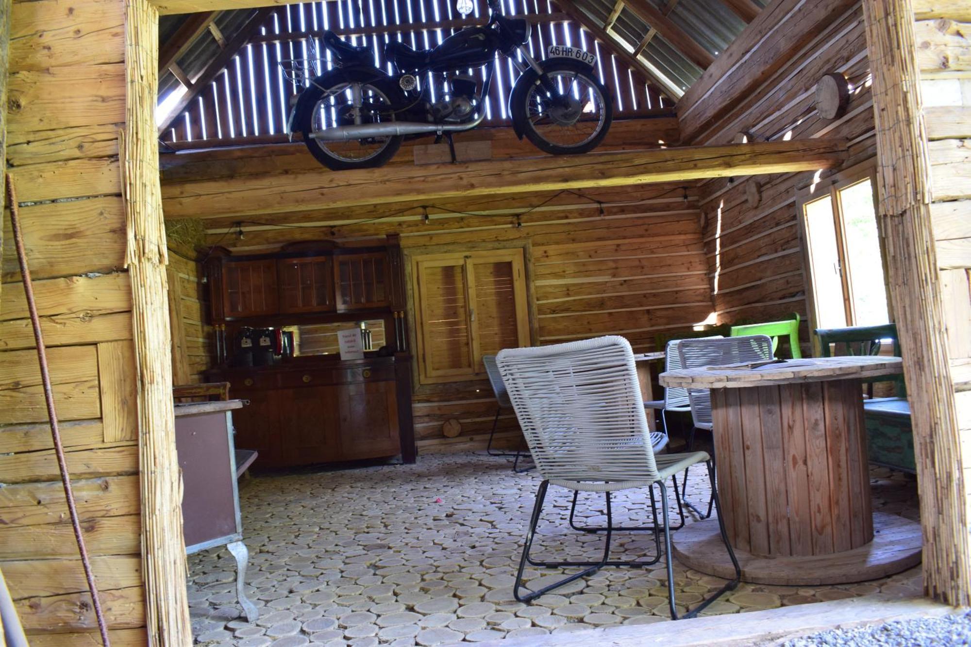 Holiday Nature House Izvoare  Extérieur photo